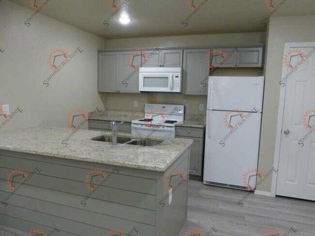 Foto del edificio - Modern 2 Bed 2 Bath apartment