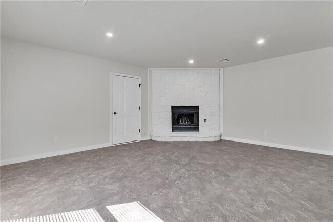 Building Photo - 12508 Abbotts Way