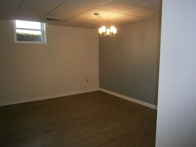 Building Photo - Great 2 Bedroom Apartment in West York