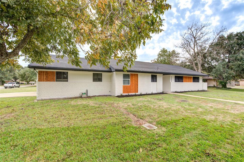 Foto principal - 1205 Inwood Dr