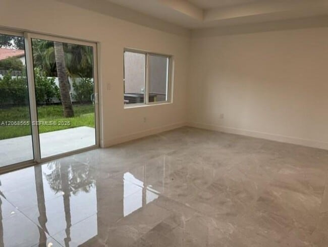 Building Photo - 1521 NW 94th Ave