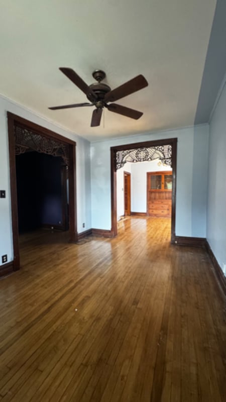 Building Photo - 4129 N Ridgeway Ave