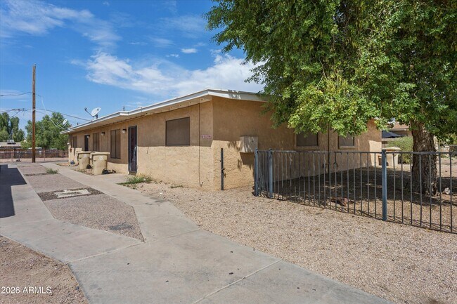 Foto del edificio - 7010 N 68th Dr
