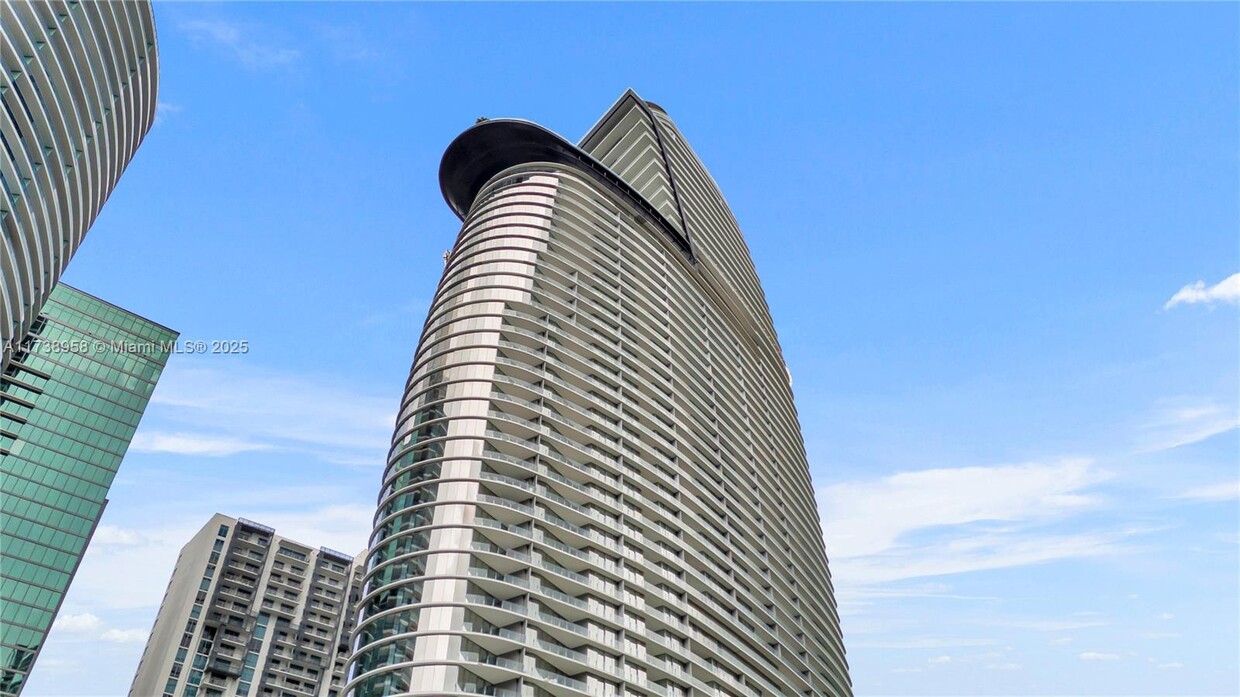 Foto principal - 300 Biscayne Blvd Way