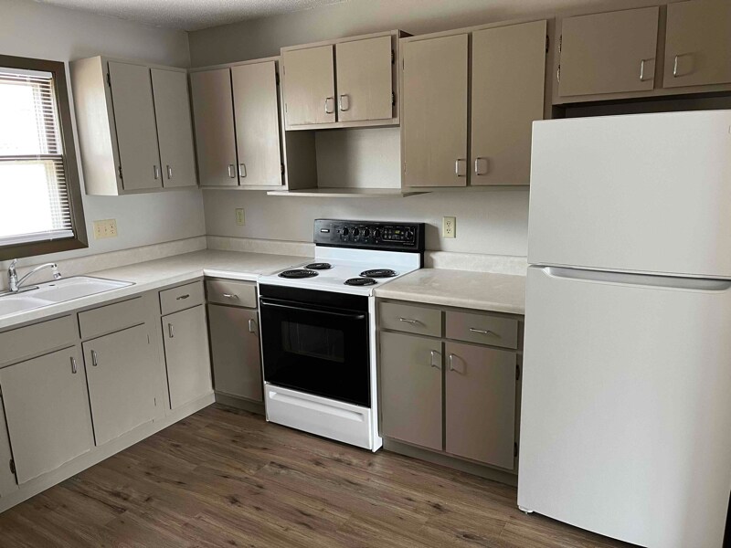 Foto principal - 2706 E Pioneer Trail