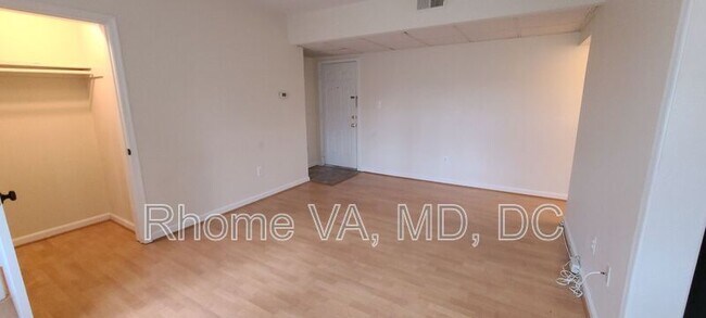 Foto del edificio - 1745 N Troy St
