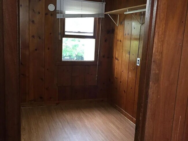Foto del edificio - 340 Oakhill Ave