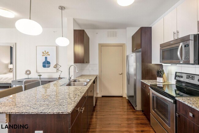 Building Photo - 9415 McNeil Dr