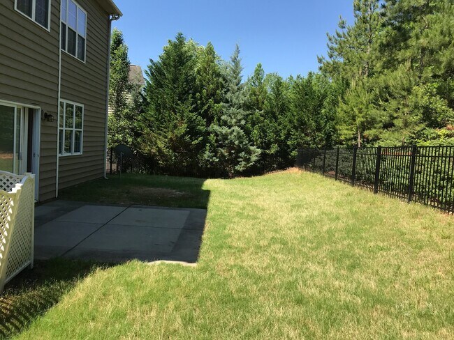 Building Photo - All you need and more in Millbridge!