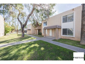 Building Photo - 7126 N 19th Ave