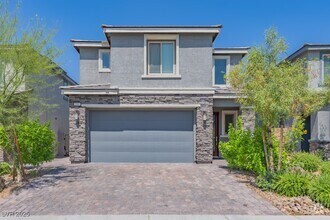 Building Photo - 896 Bluebell Brook St