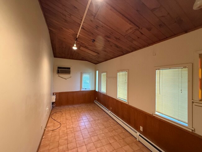 Front Room - 497 W Main St