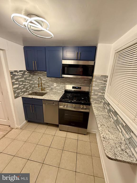 Foto del edificio - 2048 N Darien St