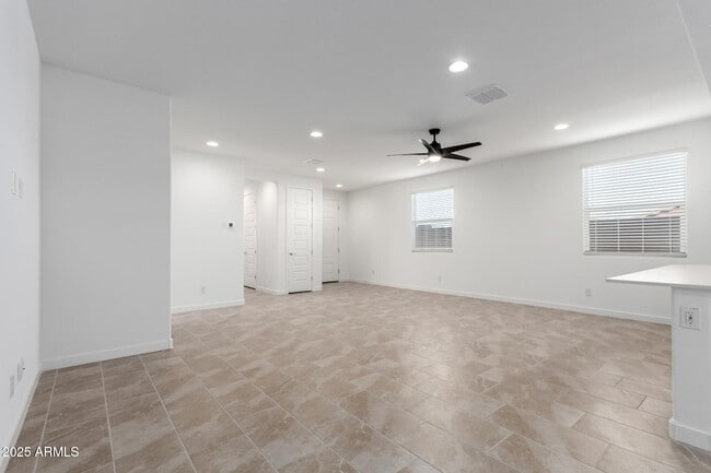 Building Photo - 3113 S 156th Ave