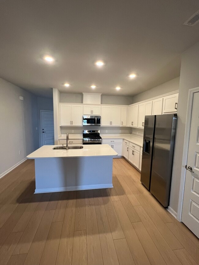 Island View - 159 Little Britain St