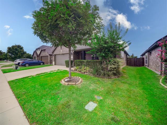Building Photo - 1604 De Berry Ln