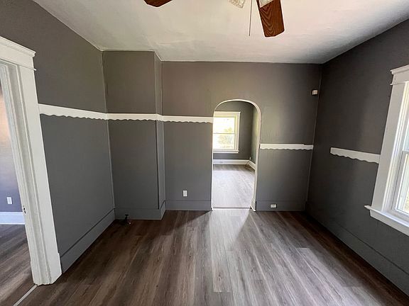 Foto del edificio - 2814 E 118th St