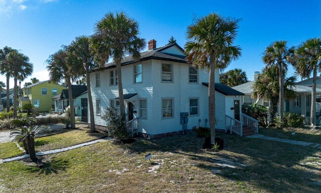Foto del edificio - Pristine Neptune Beach Efficiency Unit Remodel: 2 Blocks to the Sand and Walkable to Everything!