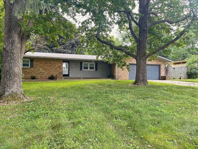 Foto del edificio - Gorgeous 3 Bedroom Home located near the new HYVEE!