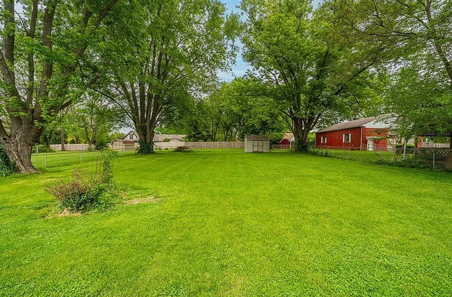 Building Photo - 110 Parker Dr