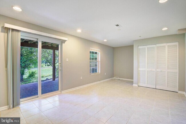 Foto del edificio - 2512 Stow Ct