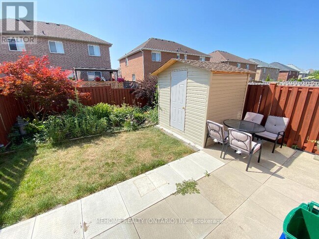 Building Photo - 67 Hawksbury Rd