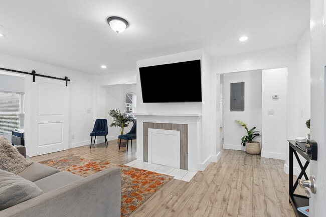 Foto del edificio - 1298 Gideons Dr SW