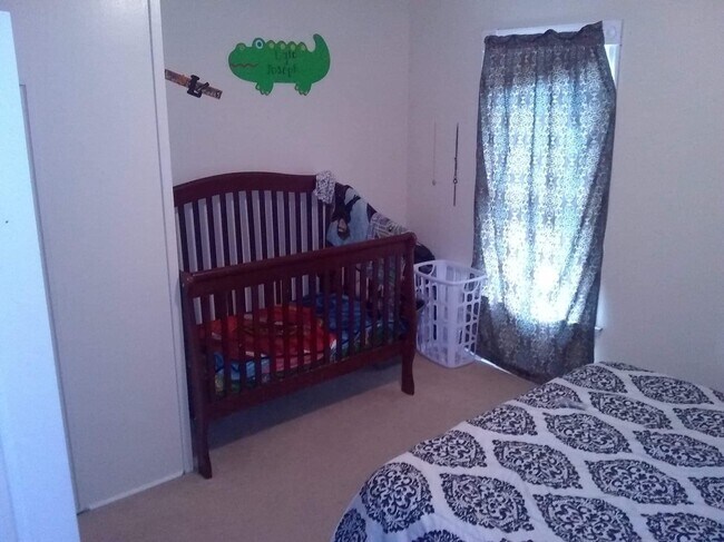 Foto del edificio - 565 Thompson St