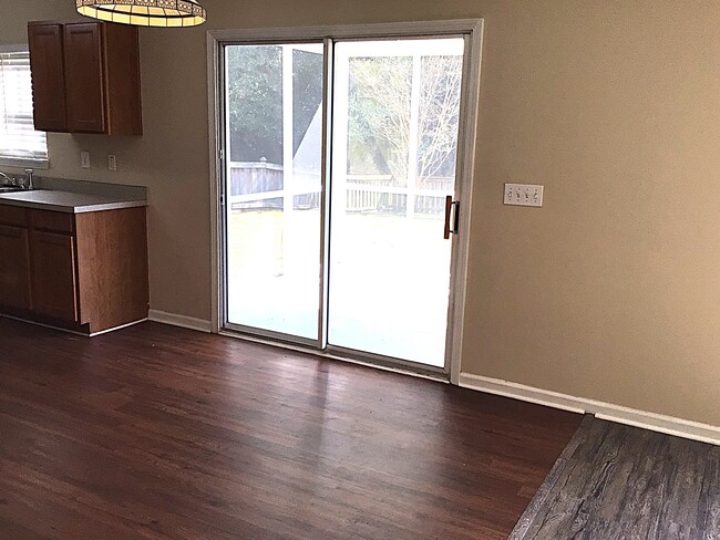 Foto del edificio - 5116 Morrow Ln