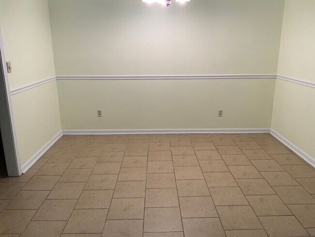 Foto del edificio - 8-14 Westridge Cir SW