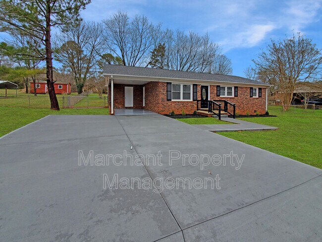 Foto del edificio - 445 Summerland Dr