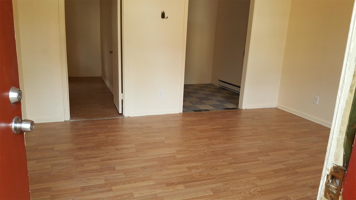 Foto del edificio - 1131 Southwood Dr