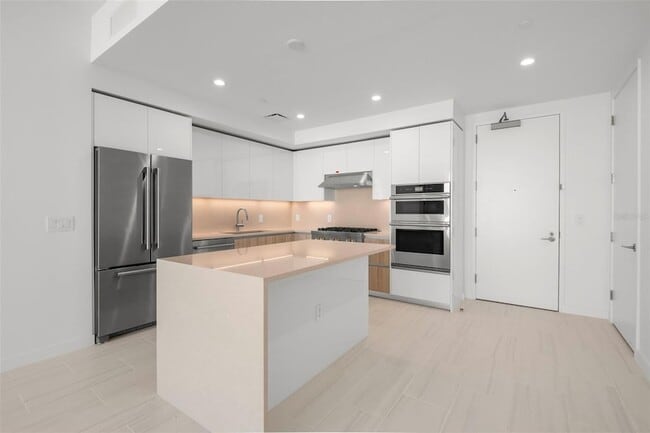 Foto del edificio - 400 Central Ave