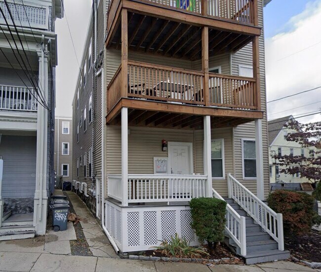 Building Photo - 110 Chester St