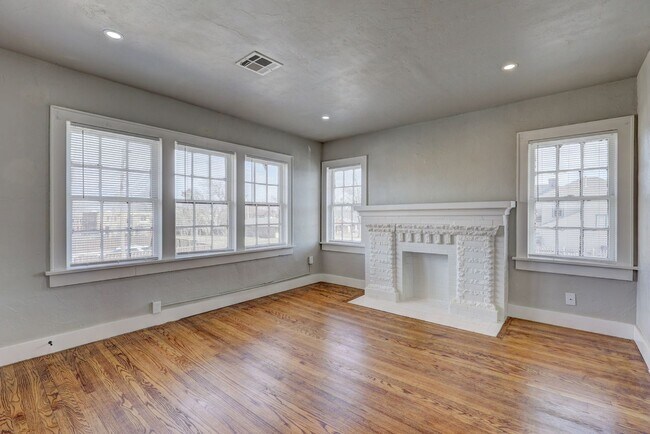 Foto del edificio - 324 NW 24th St