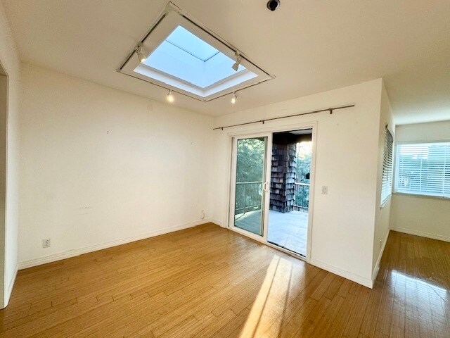 Foto del edificio - 5790 Friars Rd