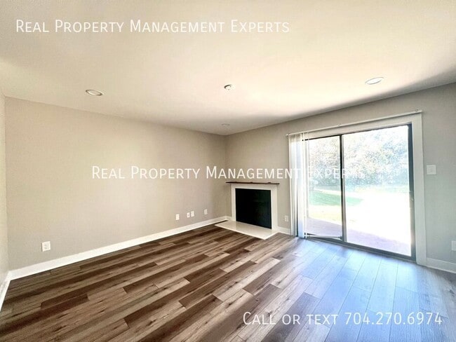 Building Photo - 3021 Heathstead Place