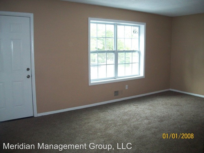 Building Photo - 389 Old Acworth Rd