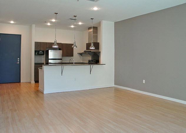 Foto del edificio - 1915 Broadway St