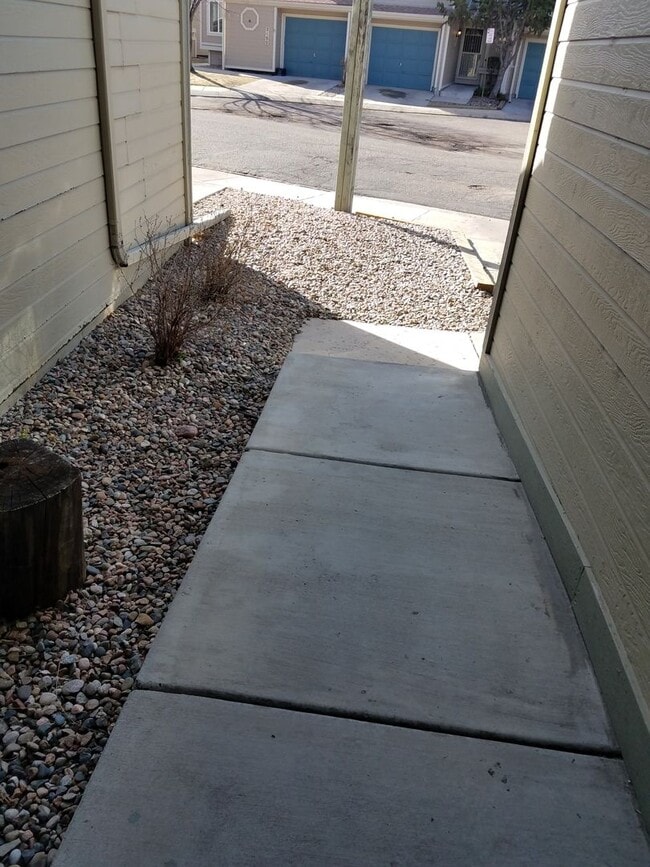 Building Photo - 3448 Atlantic Dr