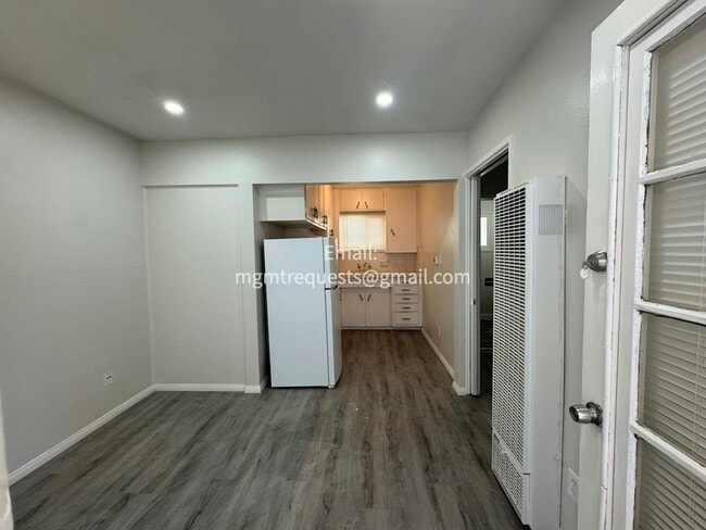 Building Photo - 4228 Tenth St