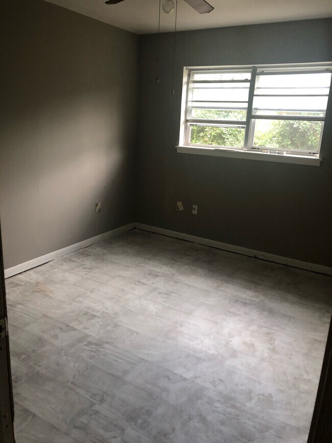 Foto del edificio - 9541 Baird Rd