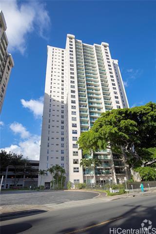 Building Photo - 1450 Young St