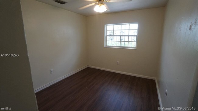 Building Photo - 5 br, 2 bath House - 4225 NW 23rd Ave # 4225