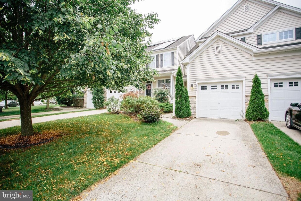 233 Starboard Way, Mount Laurel Township, NJ 08054 Townhome Rentals