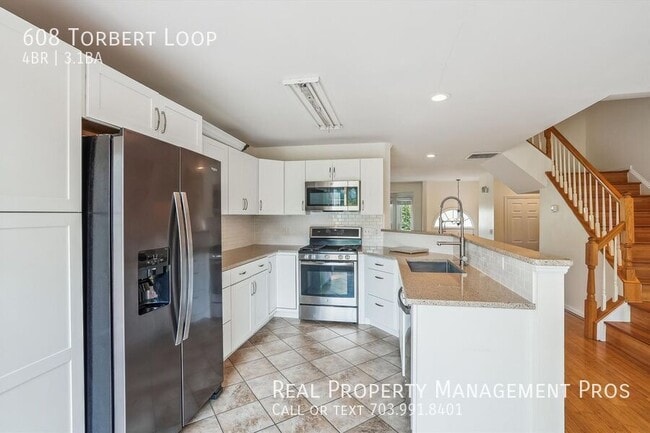 Building Photo - 608 Torbert Loop