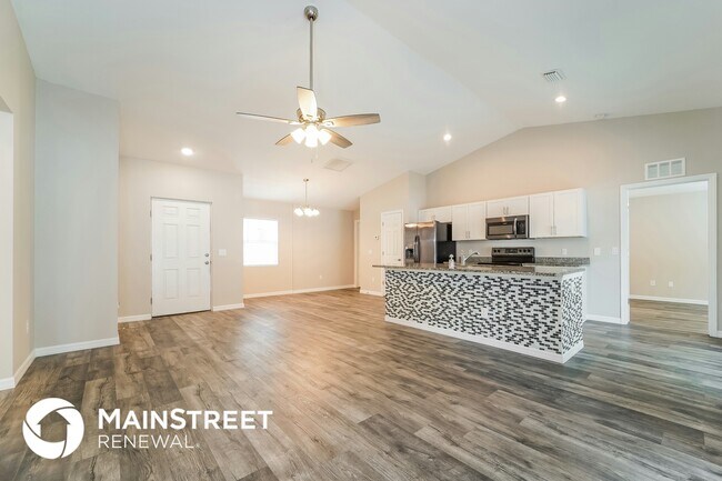 Foto del edificio - 5697 Babroff Terrace