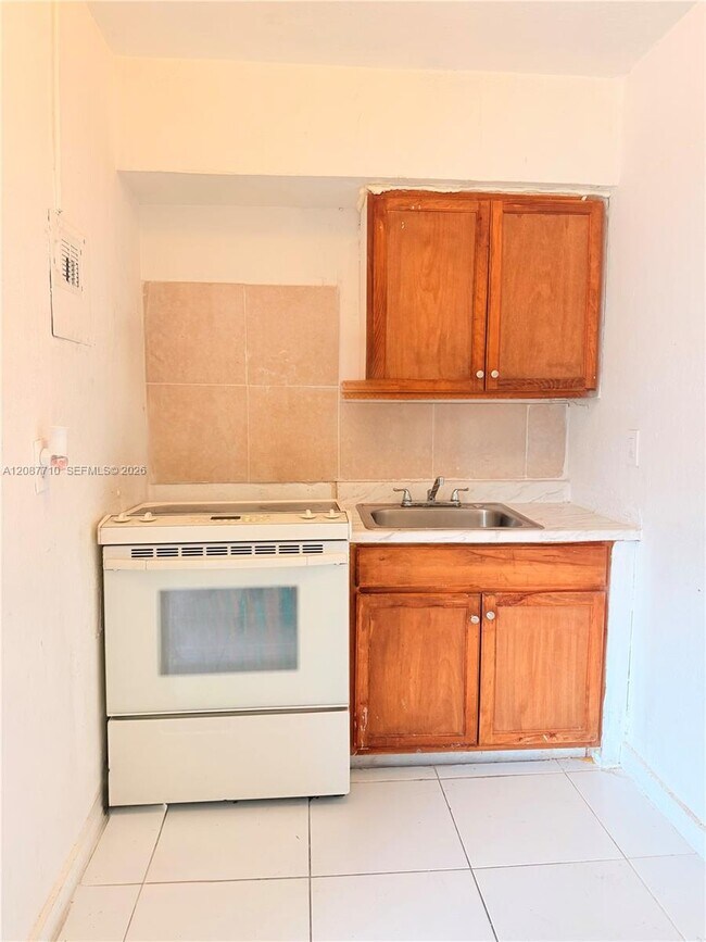 Foto del edificio - 6501 NW 12th Ave