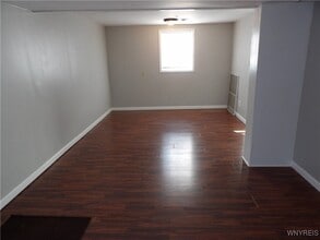 Building Photo - 10332 Transit Rd