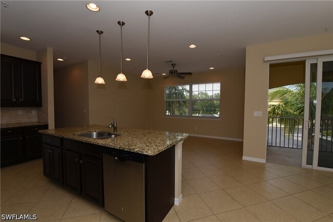 Foto del edificio - 8560 Evernia Ct